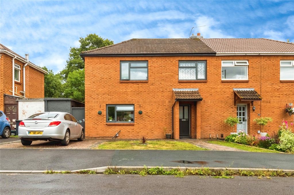 Property photo 2 of 19 Picture No. 22