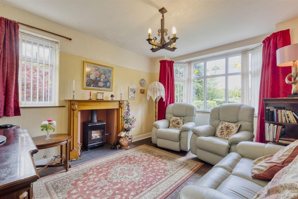 Property photo 2 of 45 24Springfielddrive-14.Jpg