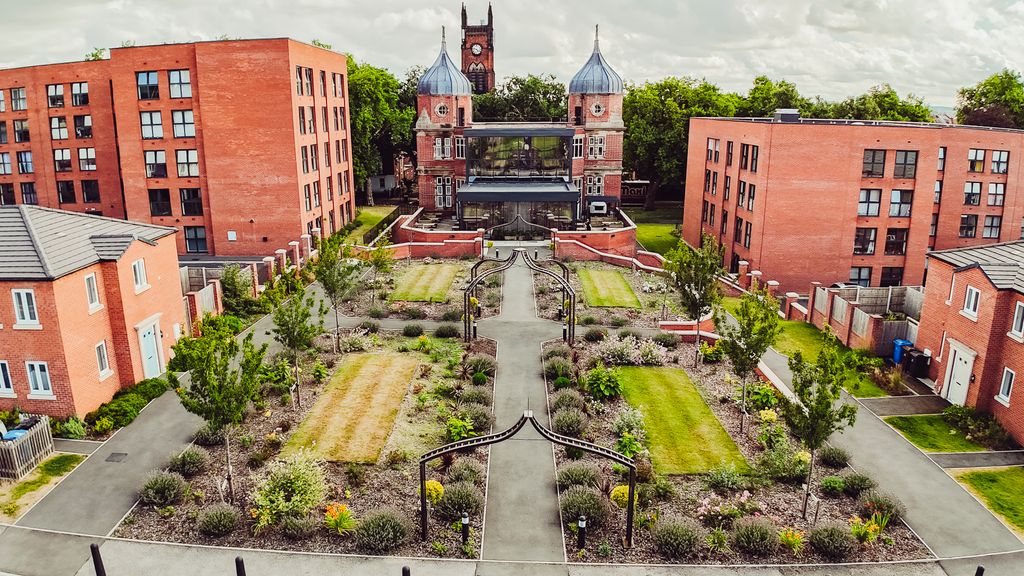 Property photo 1 of 16