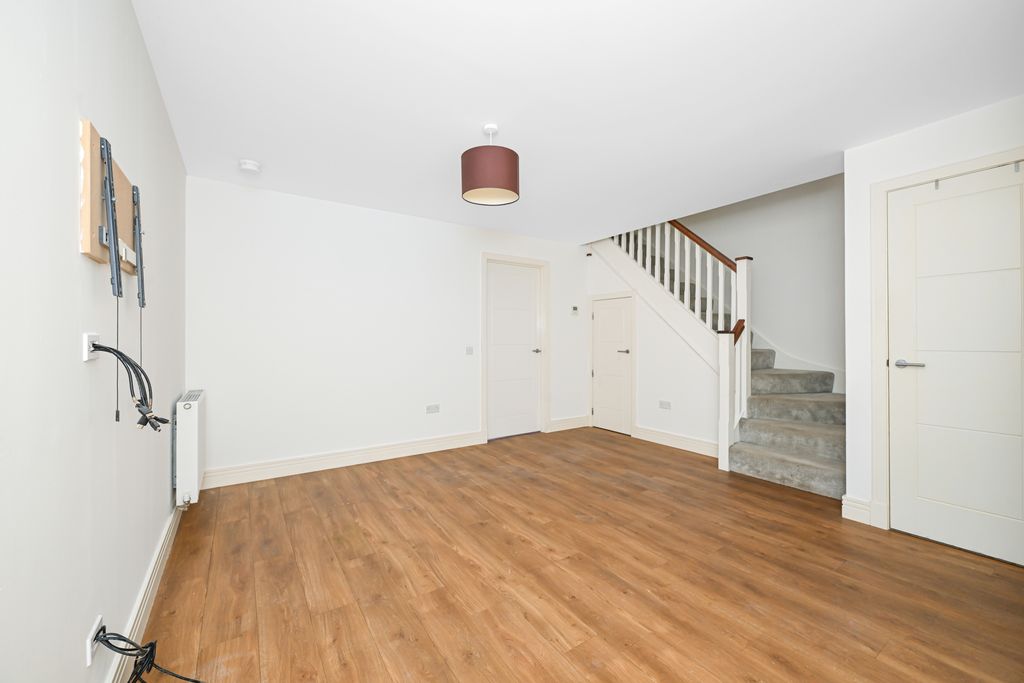 Property photo 3 of 18 Property Image 3