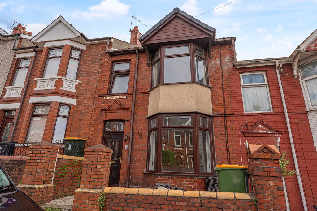 Property photo 1 of 37