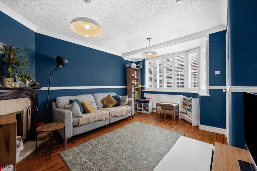 Property photo 2 of 15