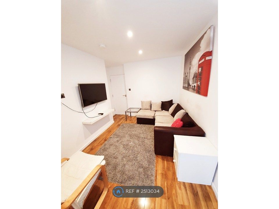 Property photo 2 of 23