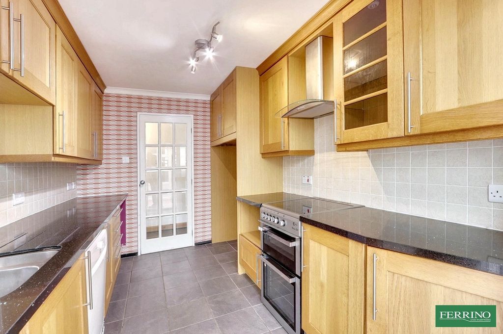 Property photo 2 of 23 Kitchen