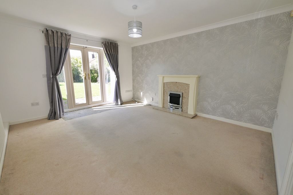 Property photo 2 of 21 2