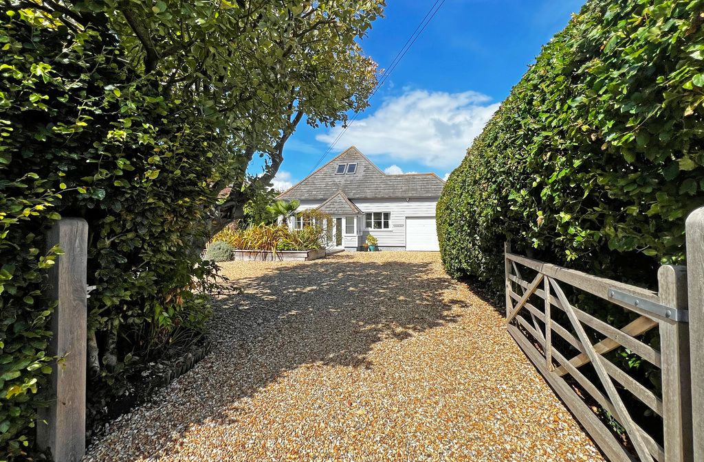Property photo 2 of 43