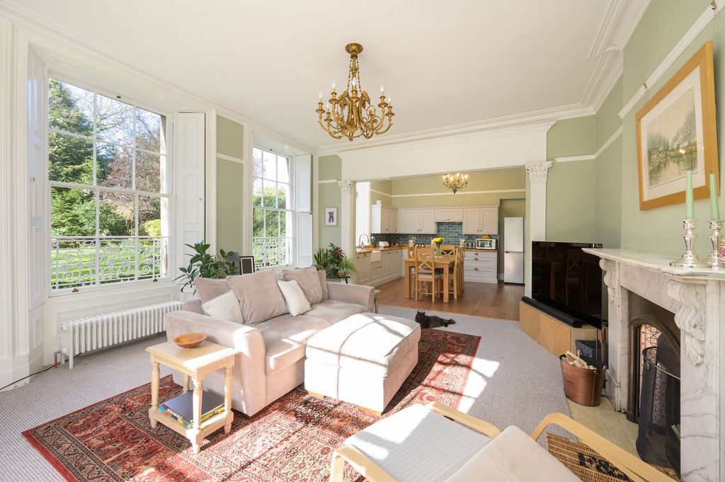 Property photo 3 of 48 Sitting Room