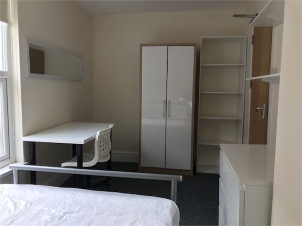 Property photo 3 of 10 Picture 3