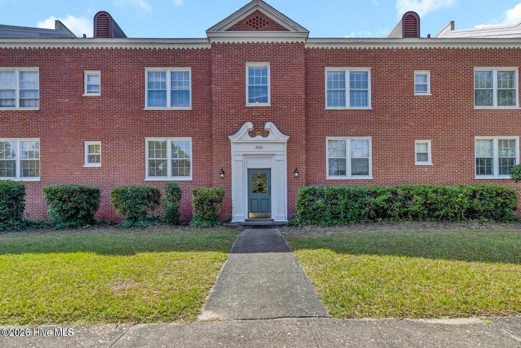 Property photo 1 of 4