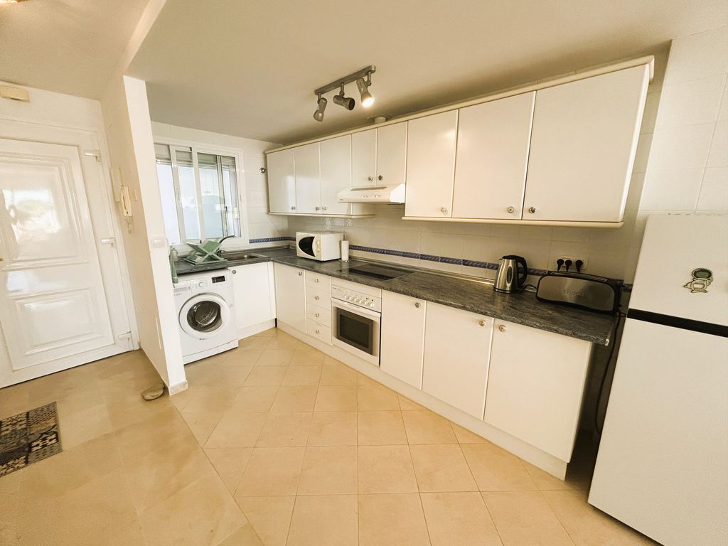 Property photo 3 of 18