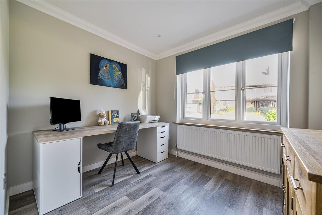 Property photo 3 of 24 1360147-6-68Dbabc09E7E7.Jpg