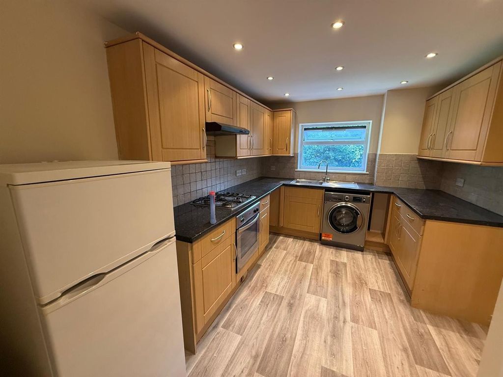 Property photo 3 of 10 2.Jpg