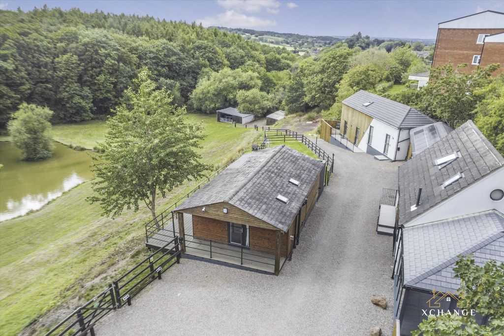 Property photo 3 of 25 Image