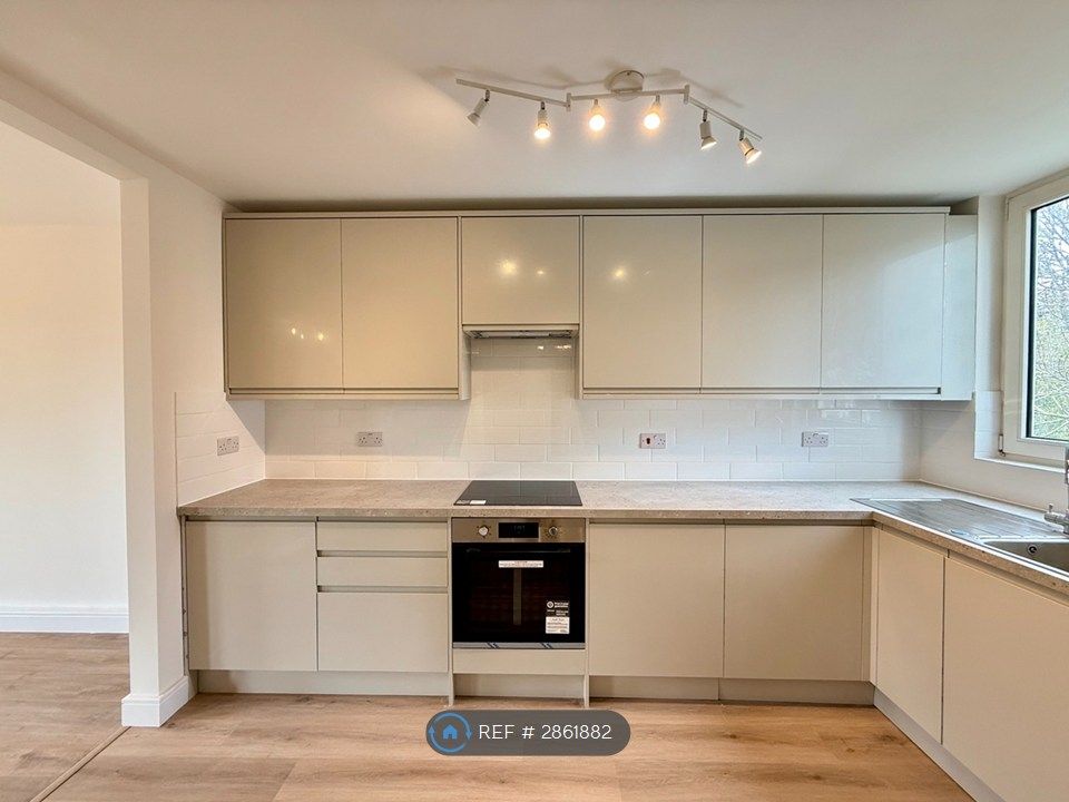 Property photo 2 of 13 Kitchen