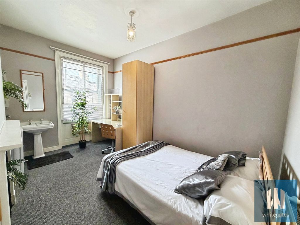 Property photo 3 of 11 Picture No. 46