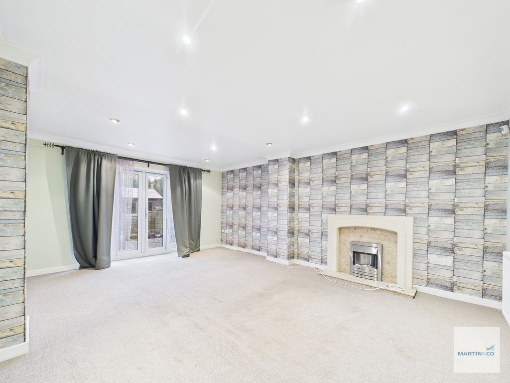 Property photo 2 of 18 Cam03394G0-Pr0411-Still001