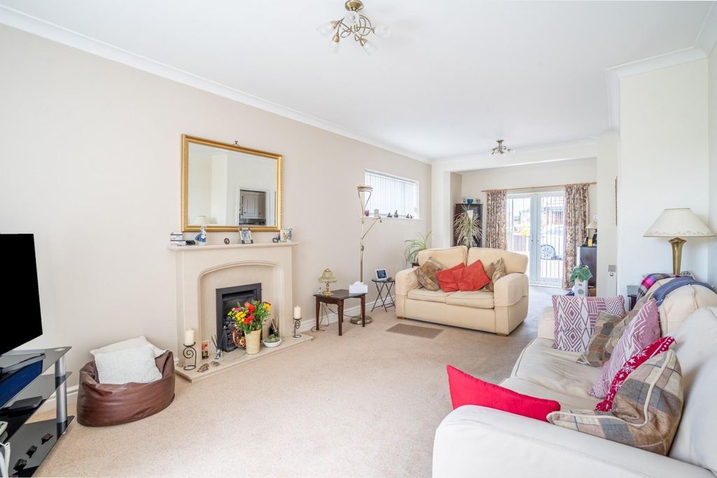 Property photo 2 of 21 ML-19.Jpg