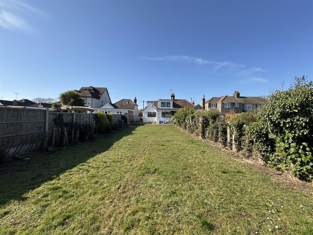 Property photo 2 of 38