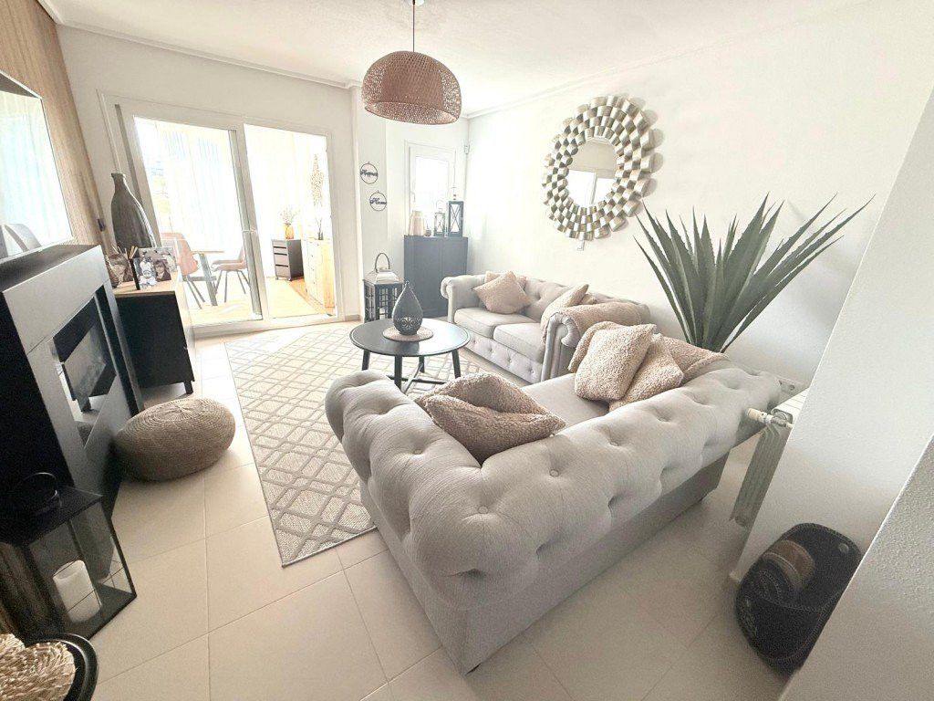 Property photo 2 of 30