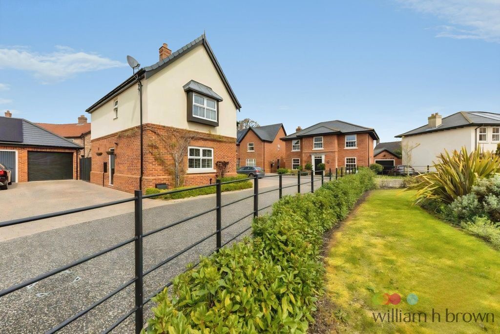 Property photo 1 of 19 Image