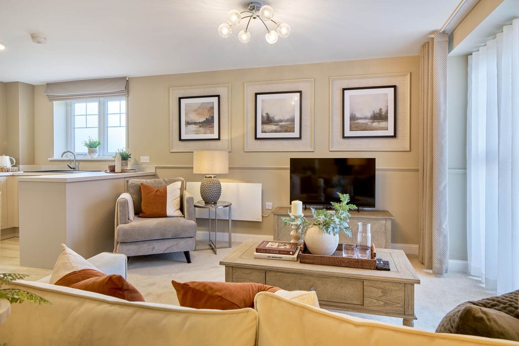 Property photo 1 of 10 Show Home Living Room