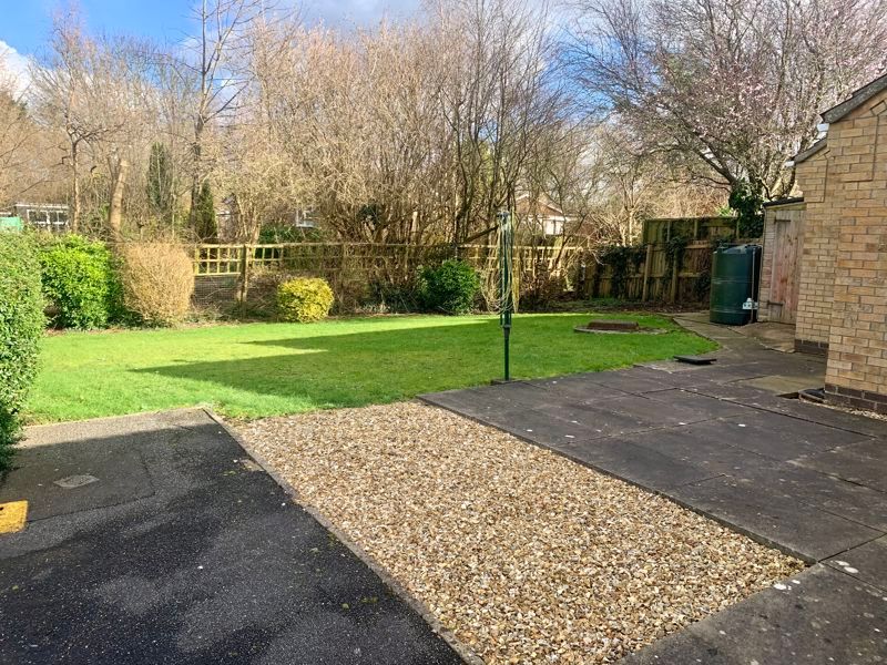 Property photo 2 of 10 Garden