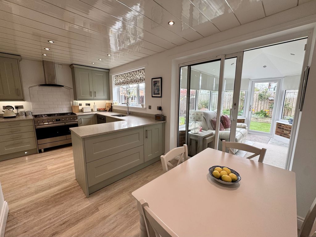 Property photo 3 of 22 Photo 2