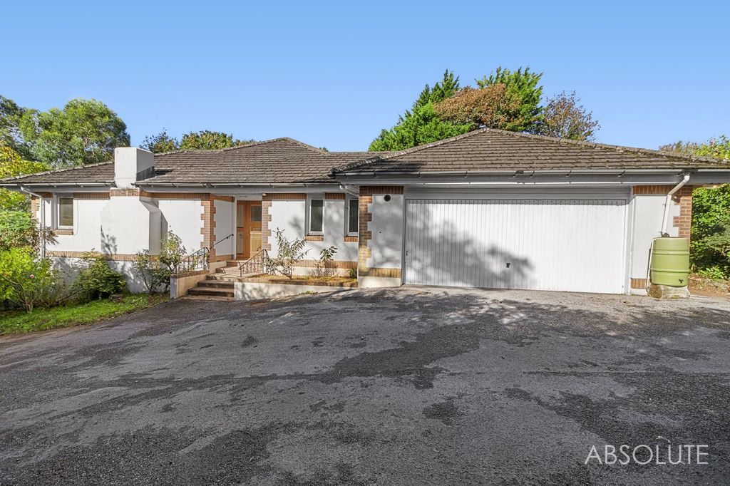 Property photo 2 of 26