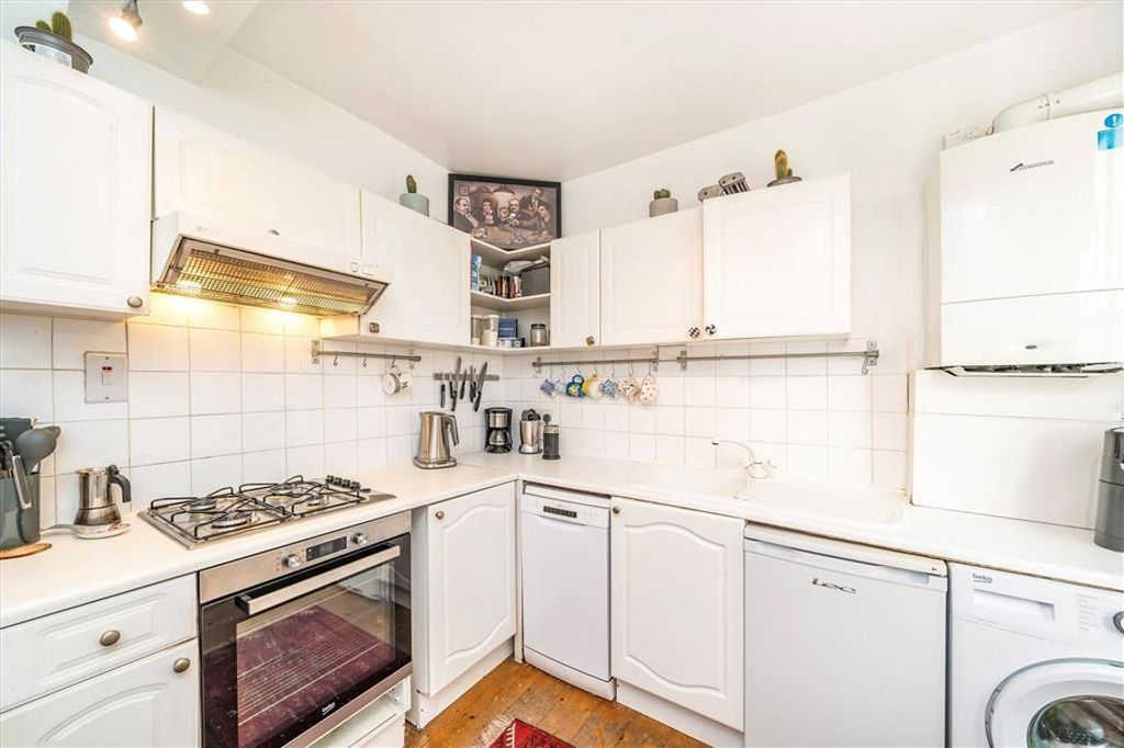 Property photo 3 of 6