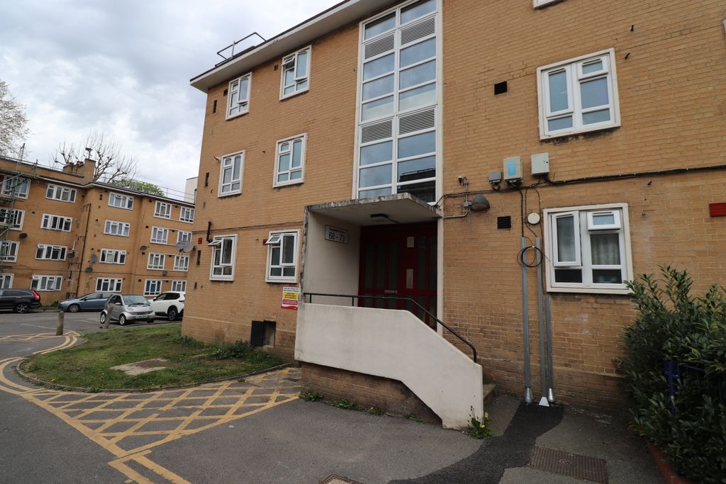 Property photo 3 of 29