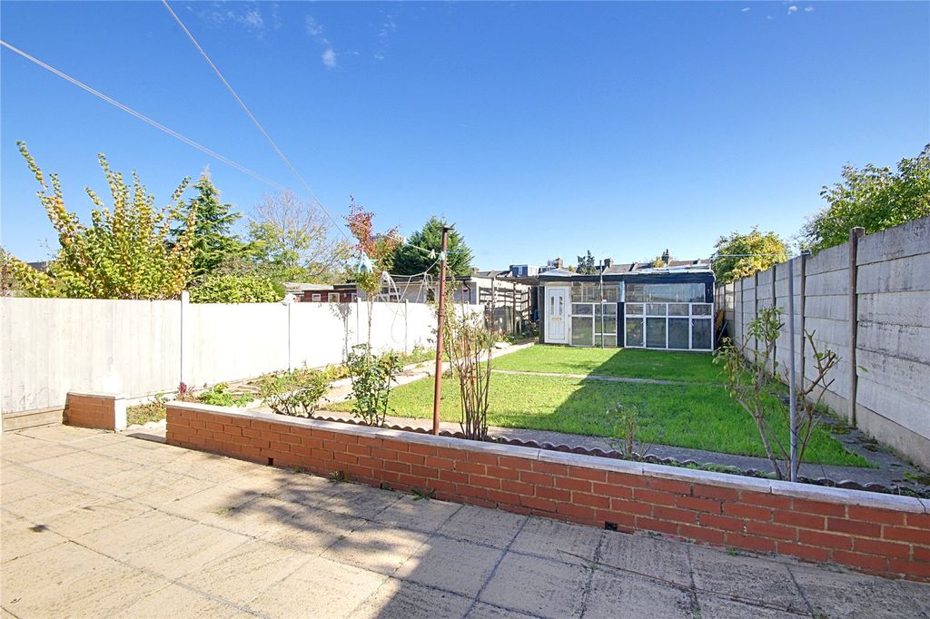 Property photo 2 of 20 Picture No. 17