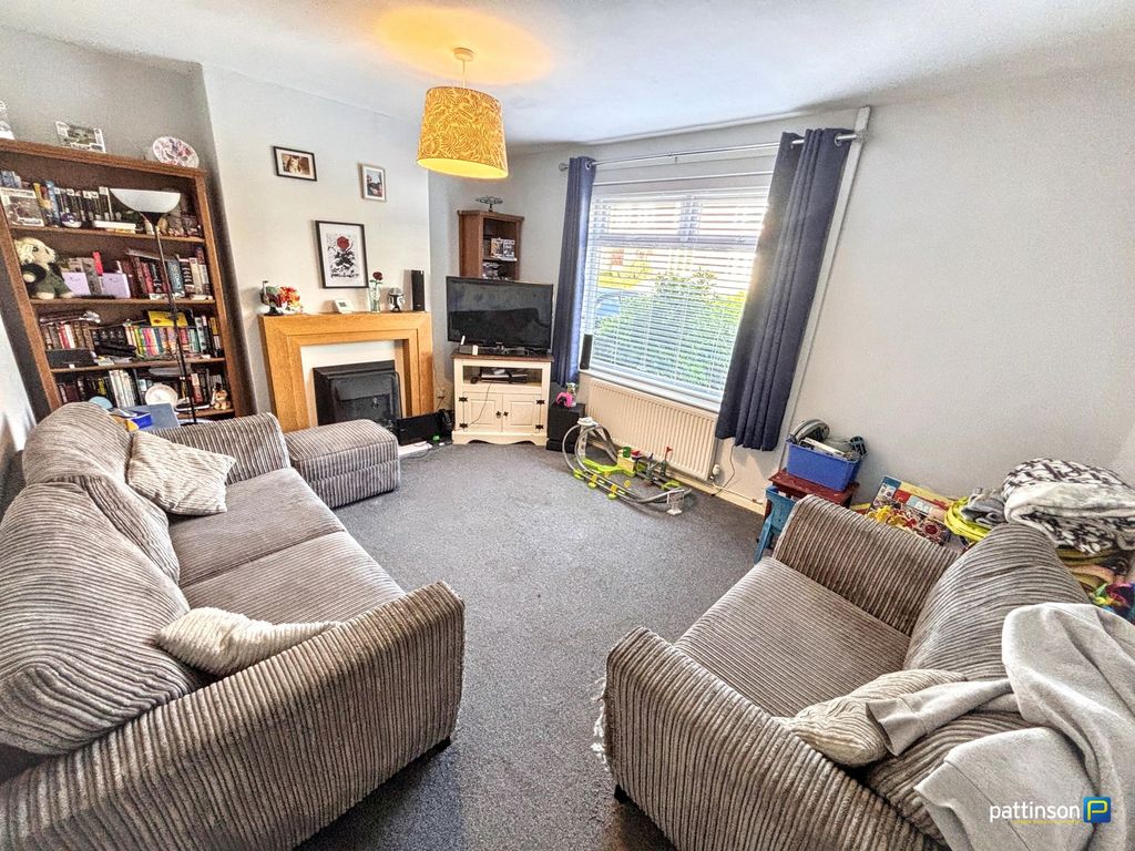 Property photo 2 of 16