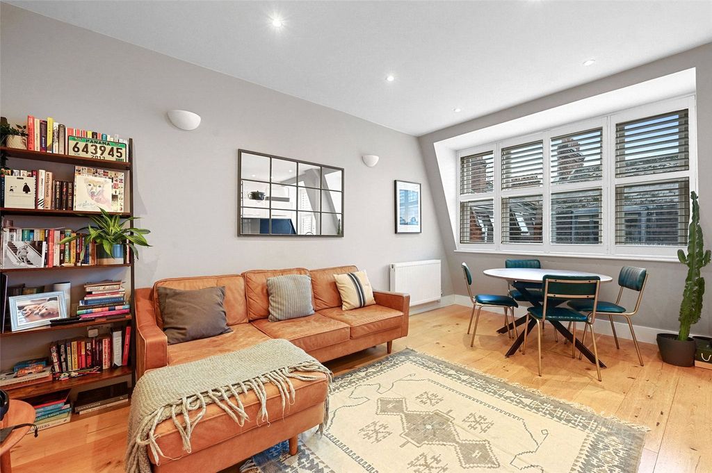 Property photo 1 of 6 Newark Street, E1
