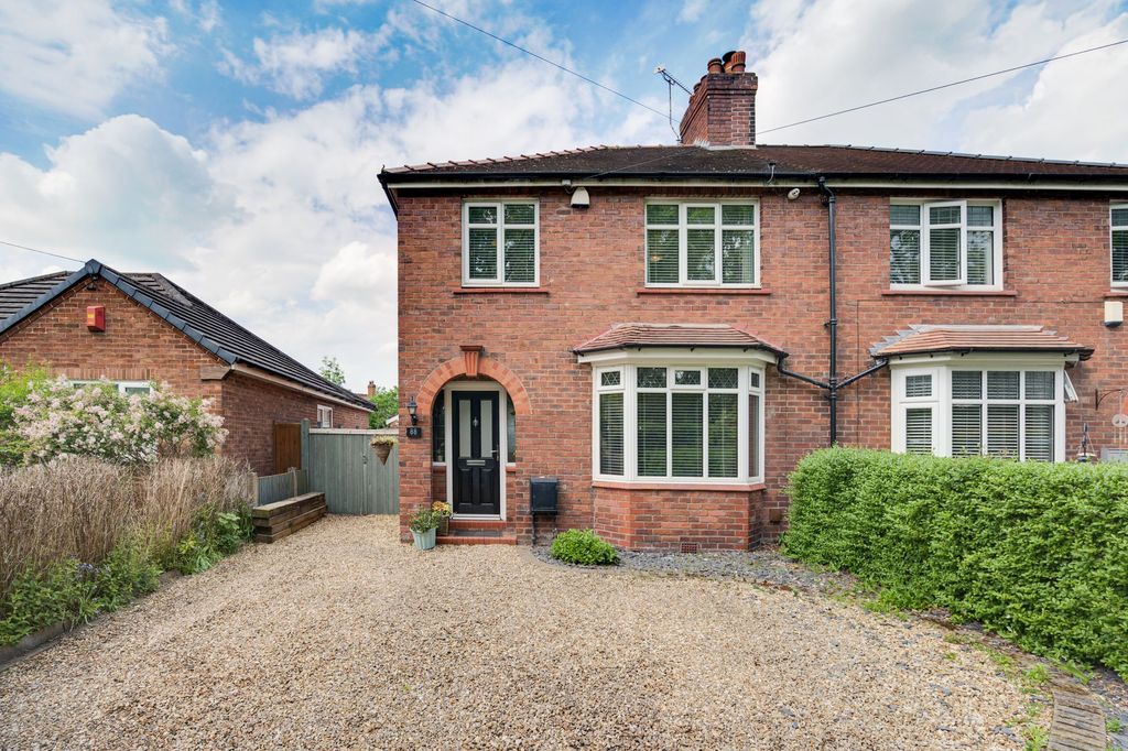 Property photo 2 of 28