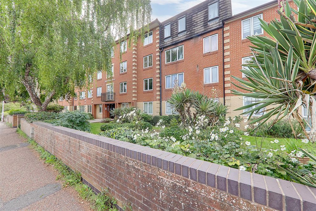 Property photo 1 of 8 Img_8653-Img_8655.Jpg