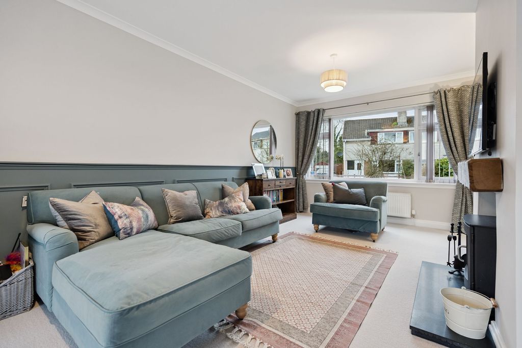 Property photo 3 of 25