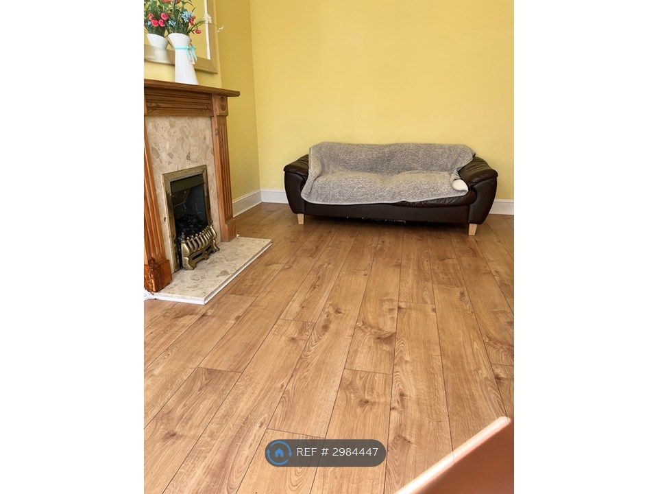 Property photo 3 of 33