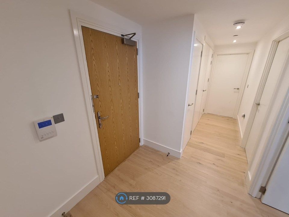 Property photo 3 of 24