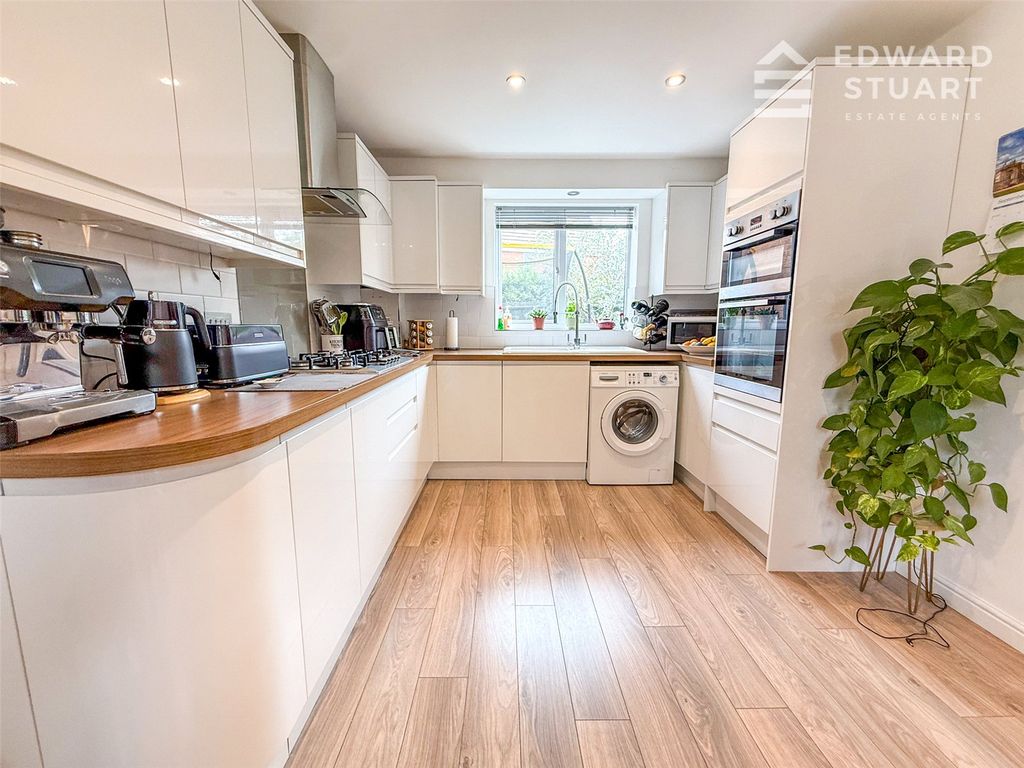 Property photo 2 of 16 Picture No. 07