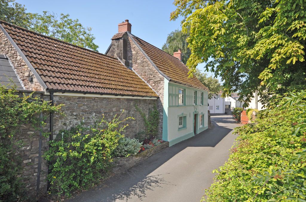 3 bed detached house for saleIsca Road, Caerleon NP18