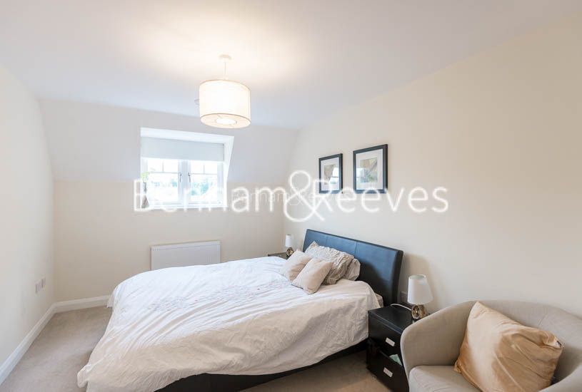 Property photo 3 of 5