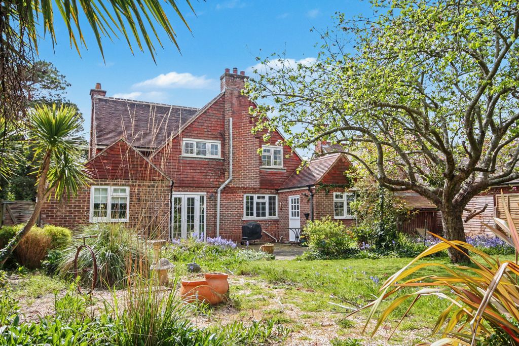 Property photo 2 of 19