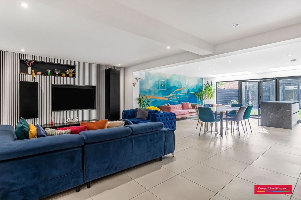 Property photo 2 of 14 Picture No. 33