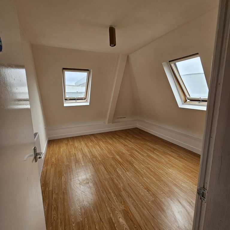 Property photo 2 of 8 Gallery