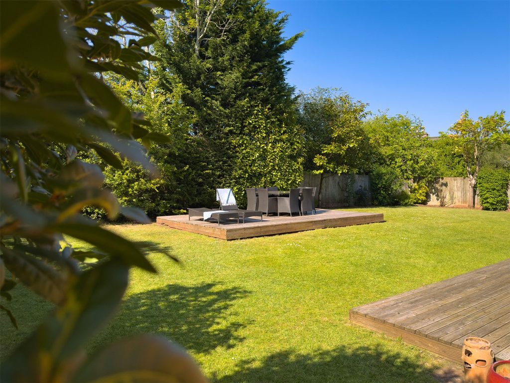 Property photo 3 of 15 Garden