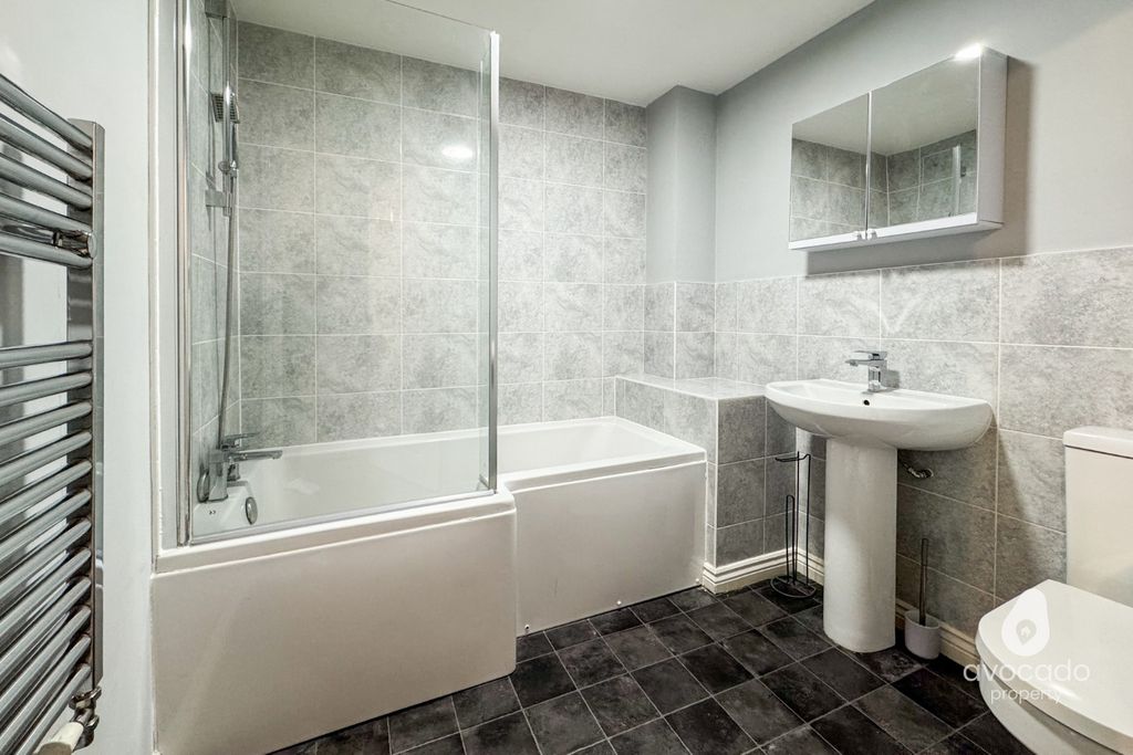 Property photo 3 of 12 1564128