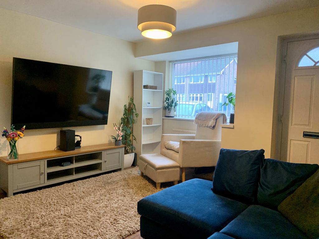 Property photo 2 of 8 Living Room