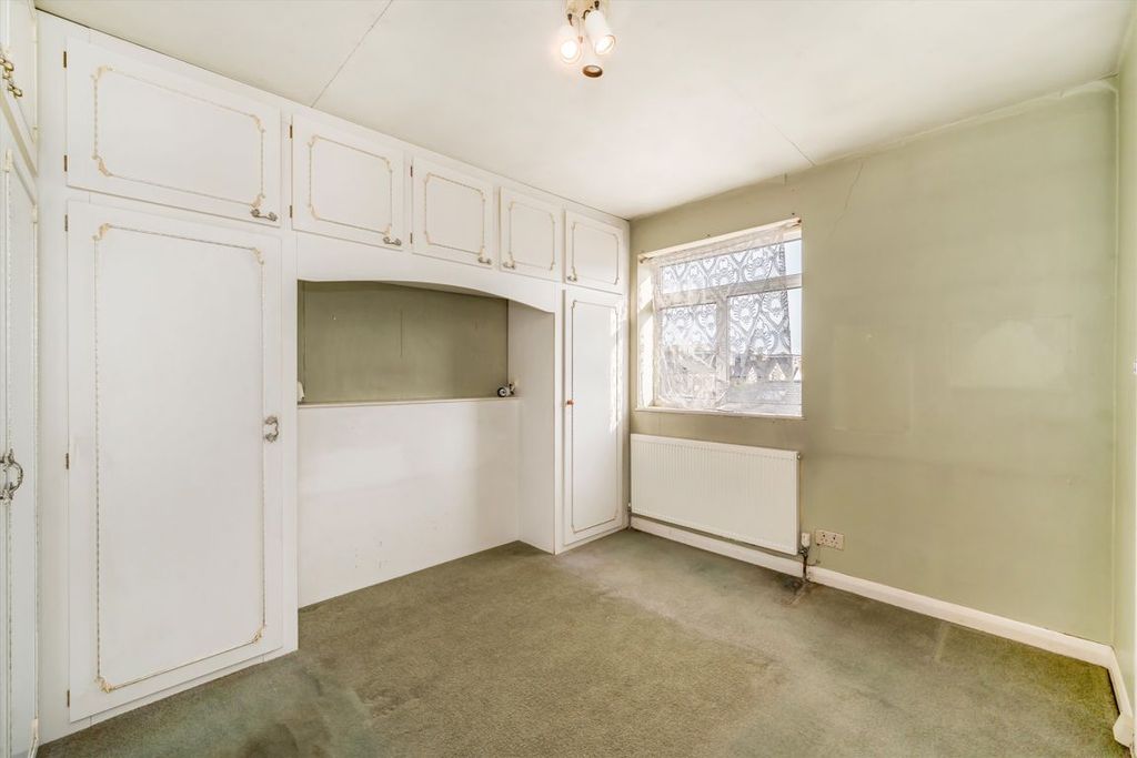 Property photo 3 of 4