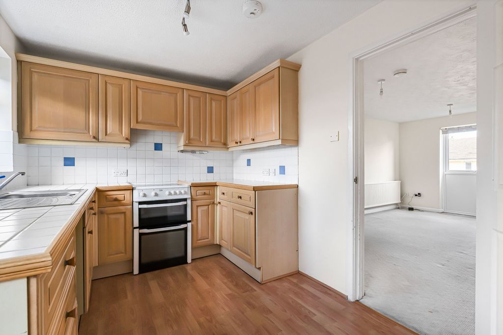 Property photo 2 of 12