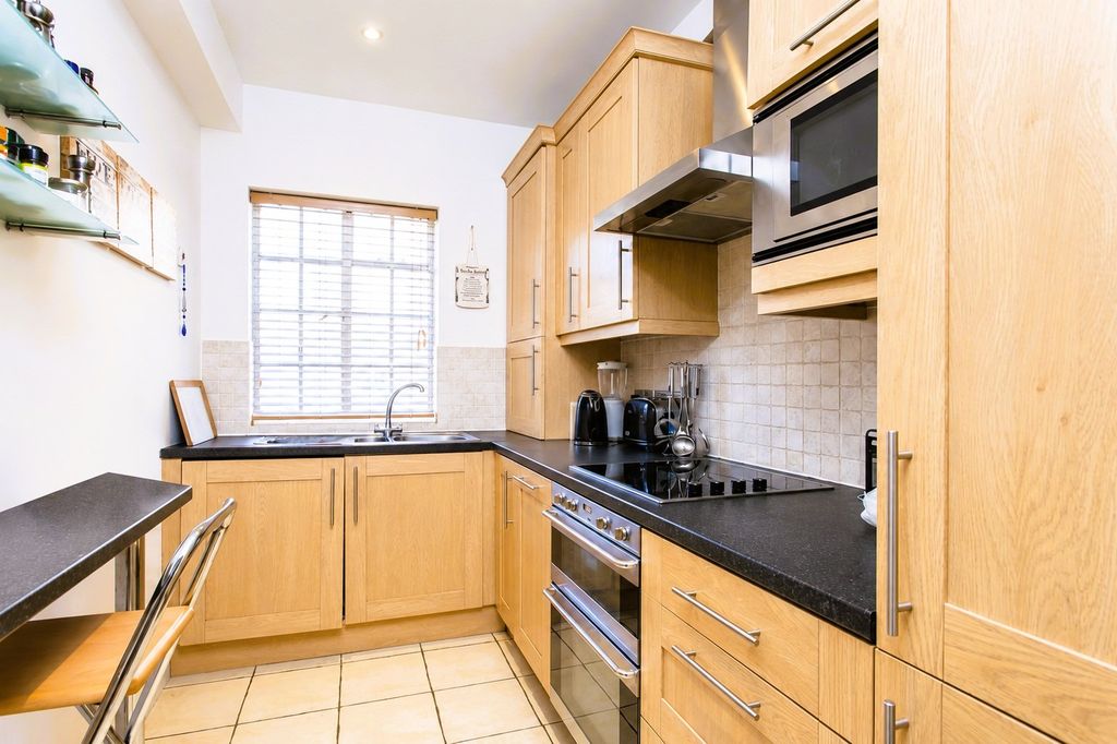 Property photo 3 of 6 Picture No. 11